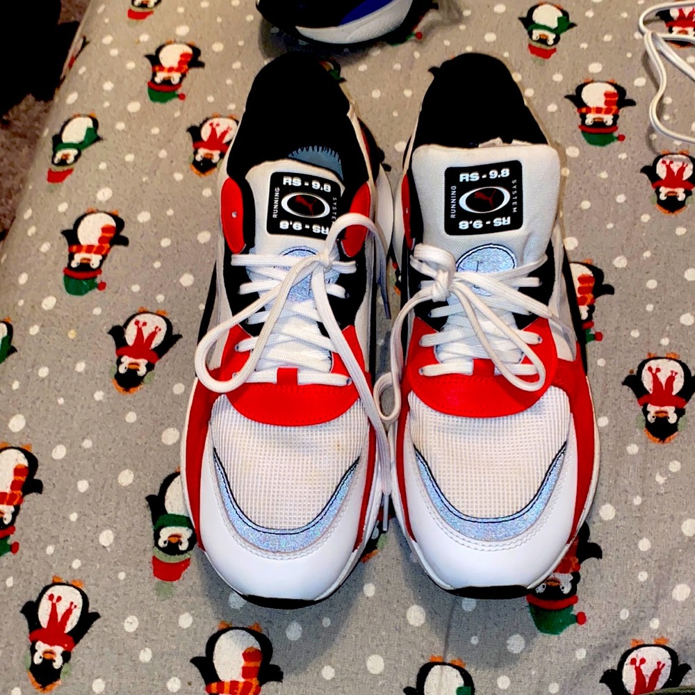 PUMA RS 9.8 SNEAKERS RED,BLACK,& WHITE.